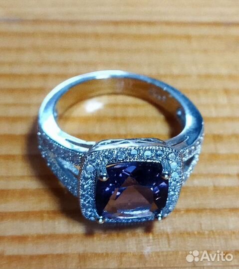 Красивое кольцо-перстень