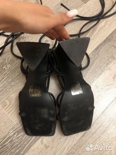 Туфли черные на завязках 36 размер