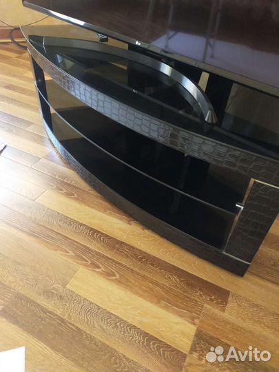 Подставка для телевизора