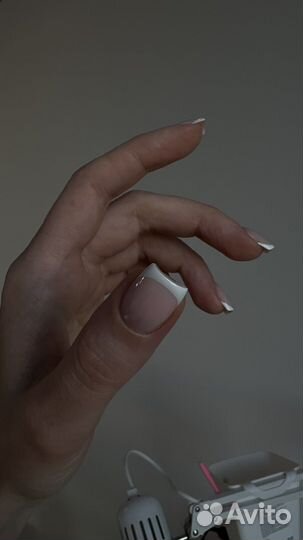 Маникюр педикюр