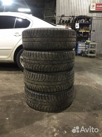 Bridgestone Ice Cruiser 7000 205/55 R16