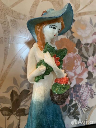Винтажная статуэтка 