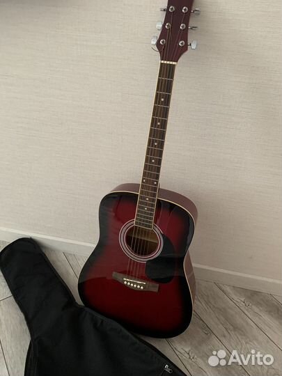 Акустическая гитара