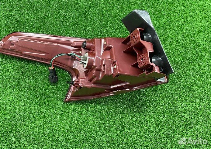 Фонарь правый Санта Фе 18-21