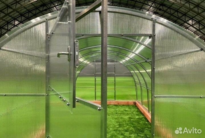 Теплица из поликарбоната