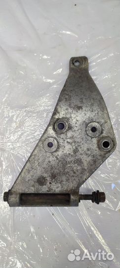 Кронштейн Volkswagen Audi