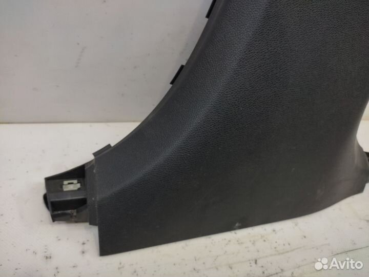 Обшивка стойки правая Mercedes-Benz E-Class W213