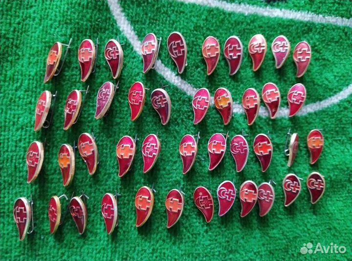 Значки СССР пионеры влксм гто разряды донор