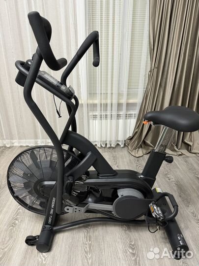 Велотренажер аэробайк