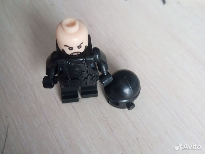 Lego человечк