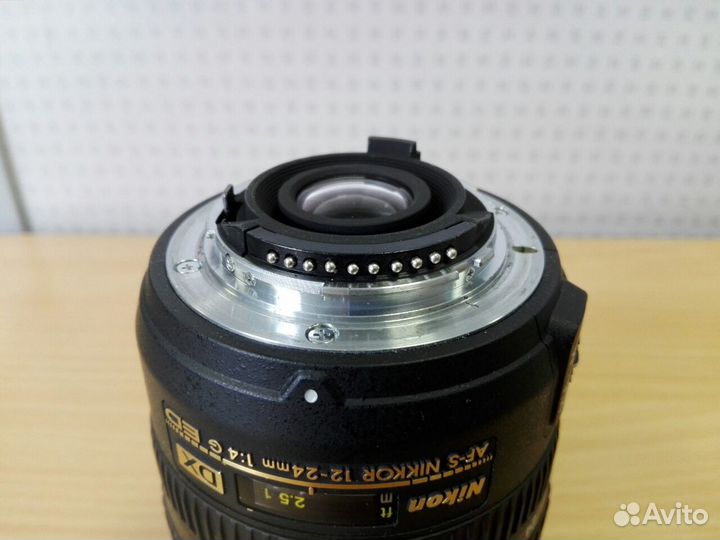 Объектив Nikon 12-24mm f/4G Zoom-Nikkor