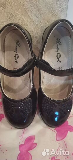 Туфли для девочки новые