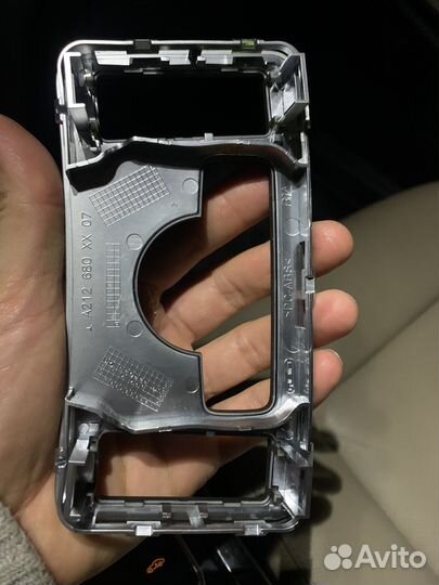 Планка на центральной консоли w212