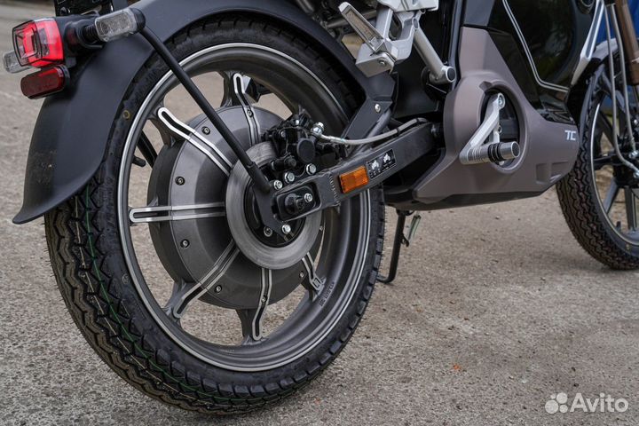 Электромотоцикл white siberia super soco tc