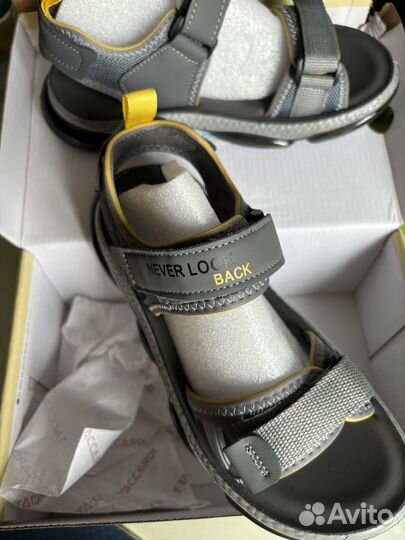 Сандалии для мальчиков