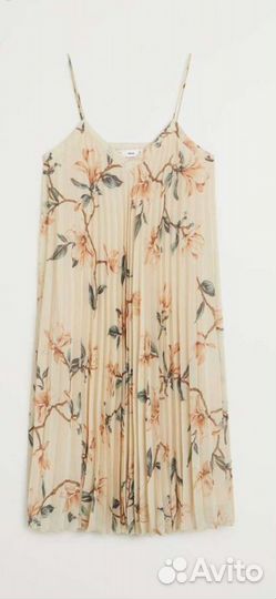 Плиссированное платье Mango