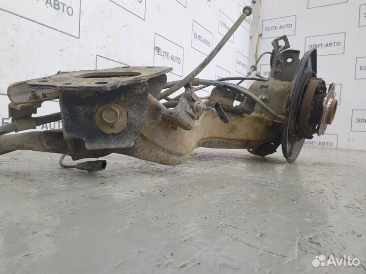 Кулак рычаг задний левый Nissan Qashqai J10 1.6