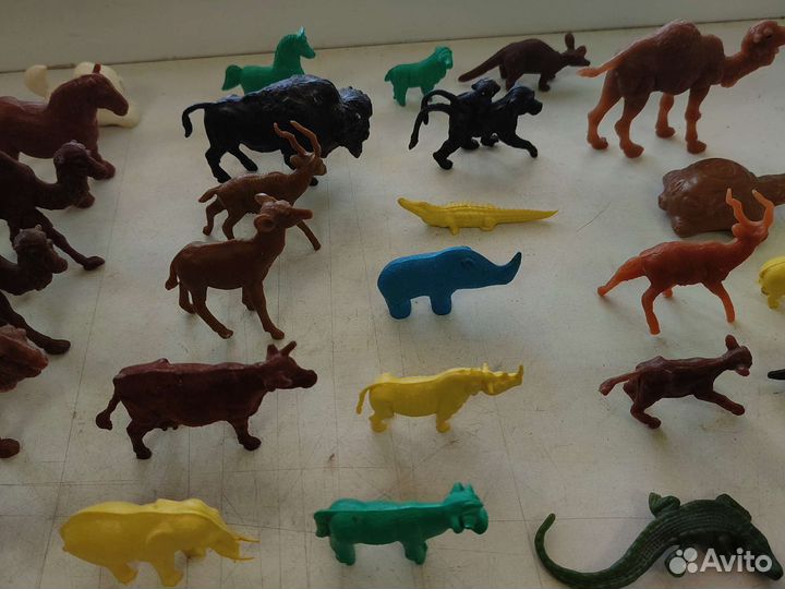 Коллекционные фигурки животных