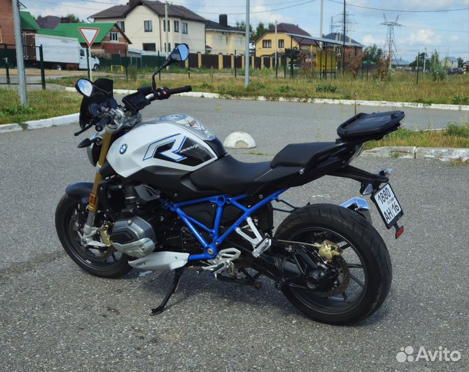 BMW R1200R