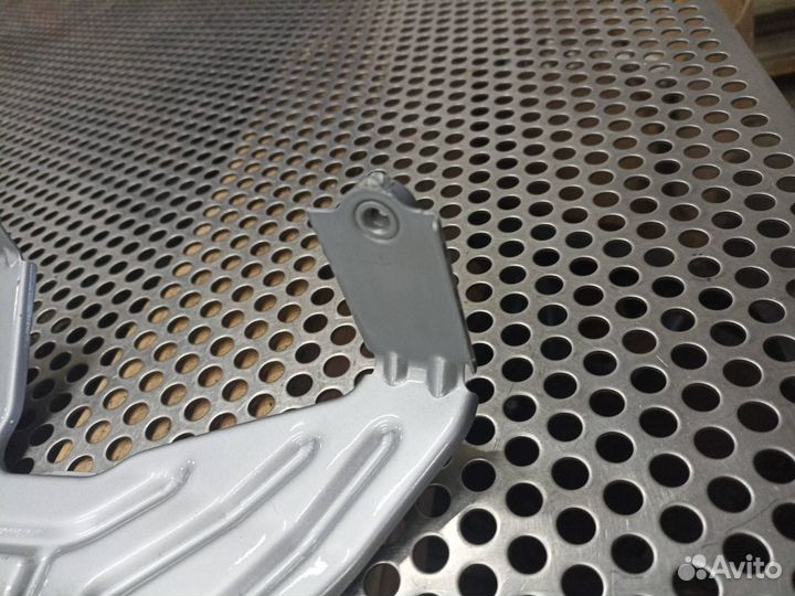 Кронштейн крыла правый BMW X3 G01 2020 7424678