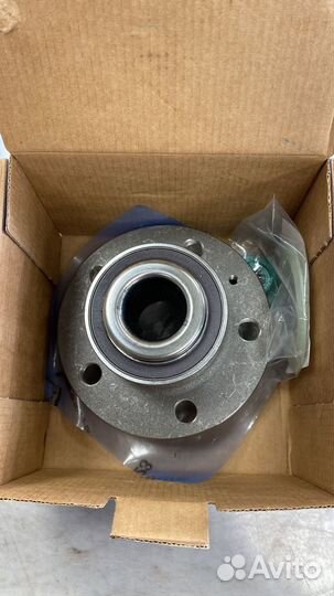 Подшипник ступицы skoda Rapid VW Polo SKF vkba3569