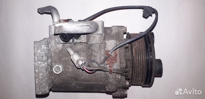 Компрессор кондиционера Mitsubishi Outlander