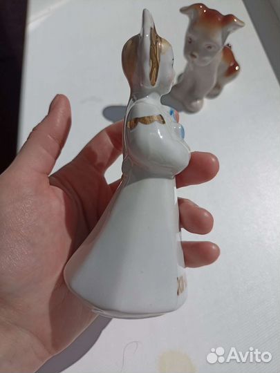 Статуэтка девочка с голубем