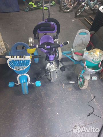 Трехколесный детский велосипед с ручкой