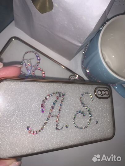 Чехол на iPhone со стразами