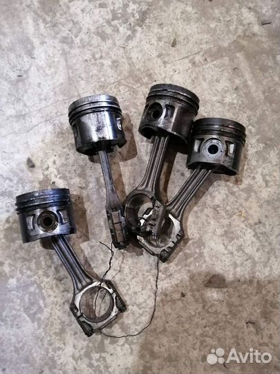 Шатун Транспортер Т4 LT 35 2.5 TDI Ауди AAT AEL