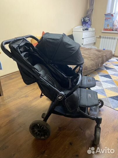 Коляска для двойни/погодок