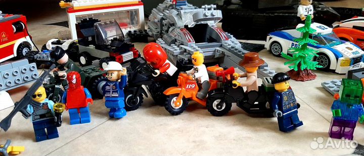 Lego (много лего,26 человечков)