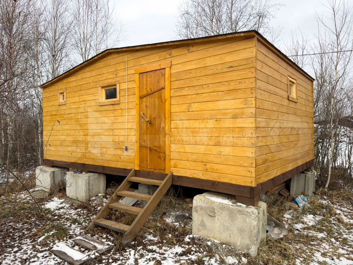 Дача 16 м² на участке 10 сот.