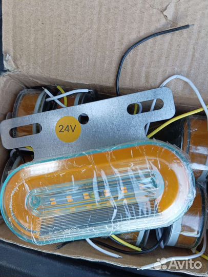 Фонарь боковой габаритный