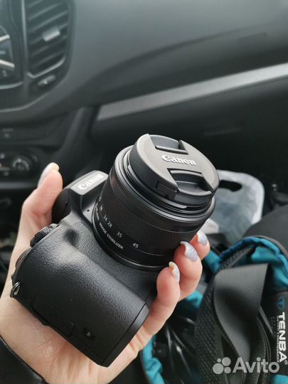 Беззеркальный фотоаппарат canon m50 + объектив