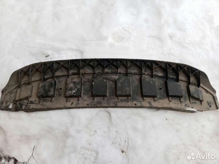 Пыльник переднего бампера Шкода Рапид