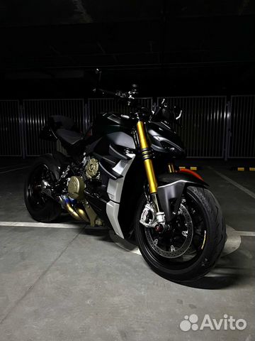 Ducati streetfighter v4s