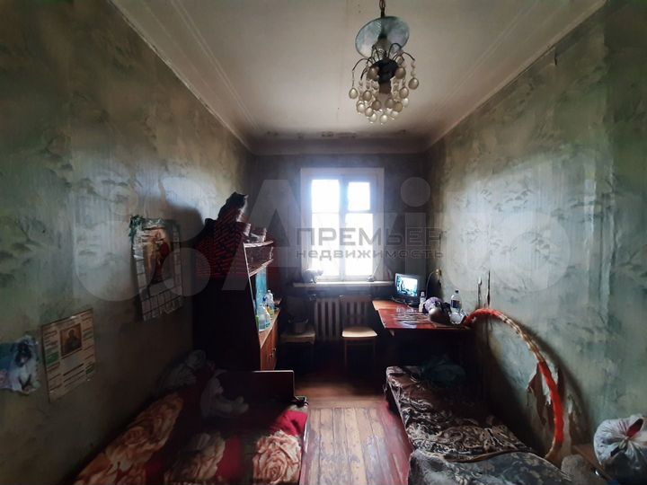 Комната 12,2 м² в 3-к., 2/2 эт.