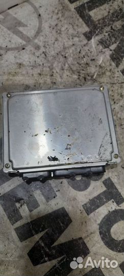 Блок эбу двигателя Volkswagen Passat B5 V-1.8