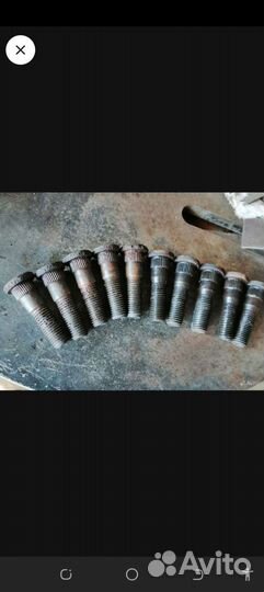 Болт ступичный на chrysler гранд voyager(4-е пок.)