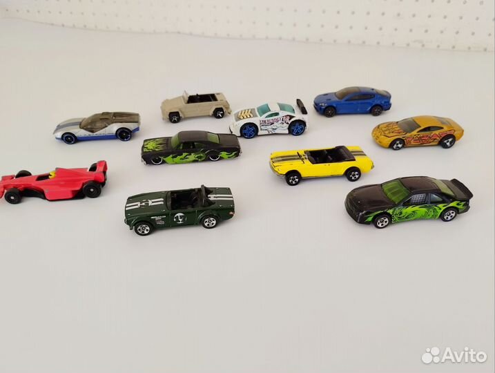 Машинки Hot wheels