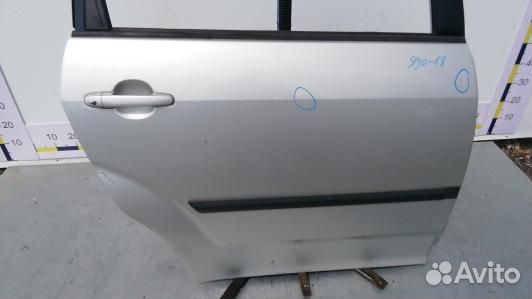 Дверь задняя правая toyota corolla verso 2 (99O18F