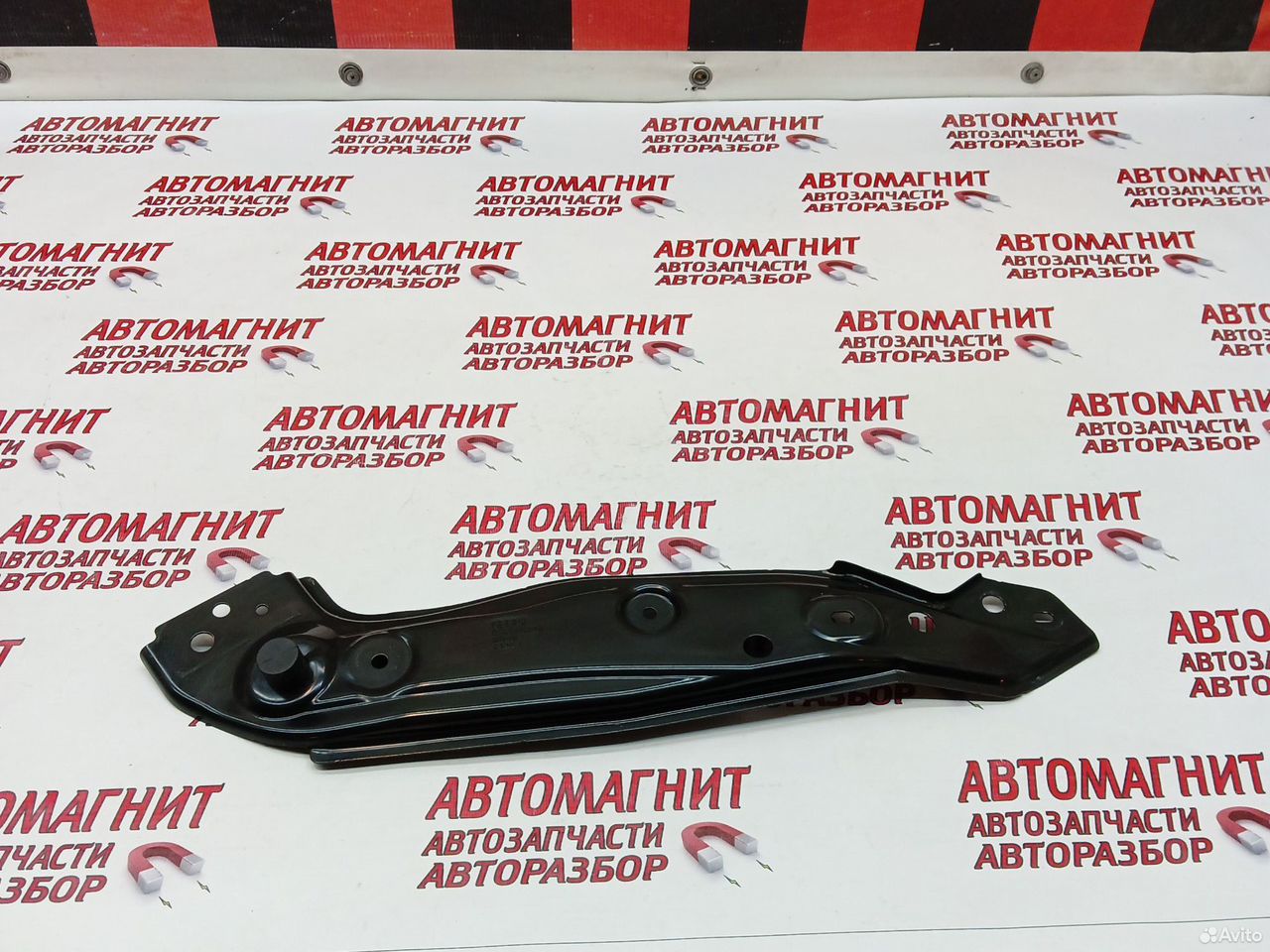 Кронштейн фары левый Джили Монжаро