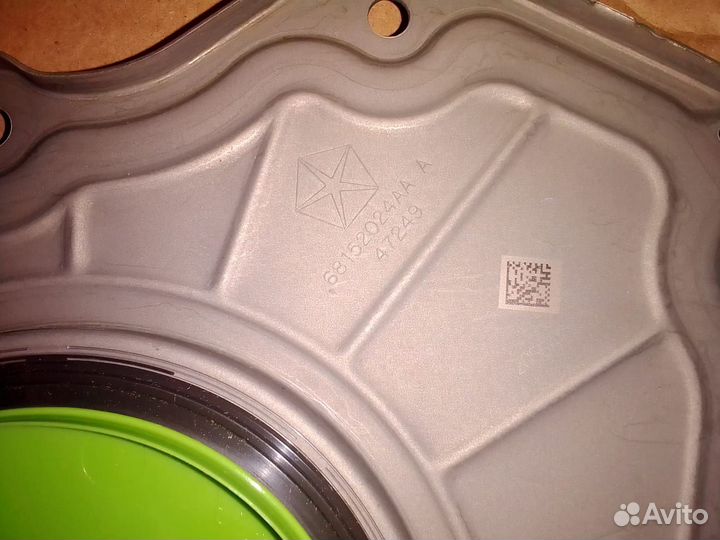 Задний сальник коленвала Jeep Gran Cherokee 3.6