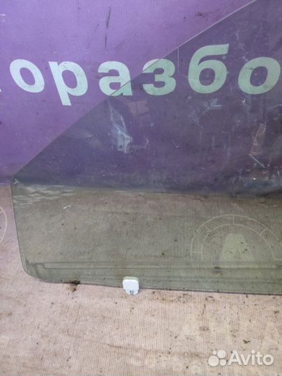 Стекло двери переднее левое Mitsubishi Outlander