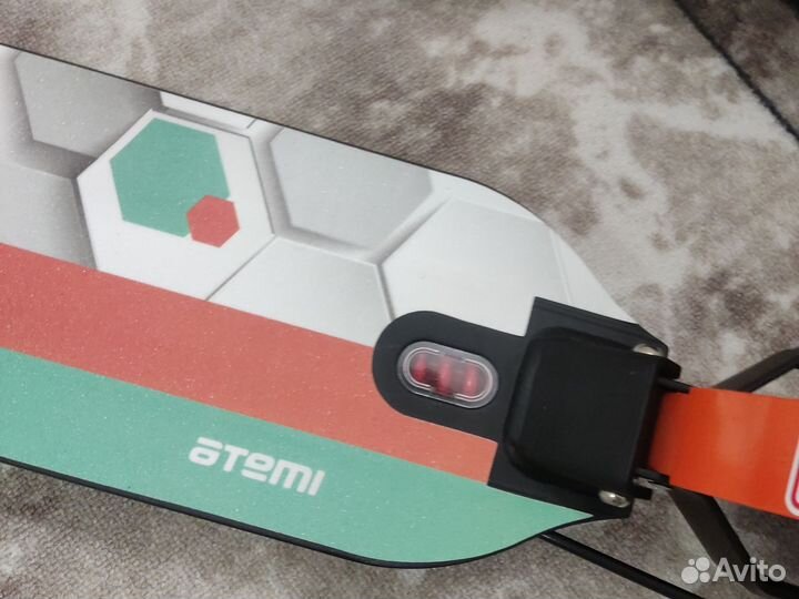 Самокат с дисковым тормозом