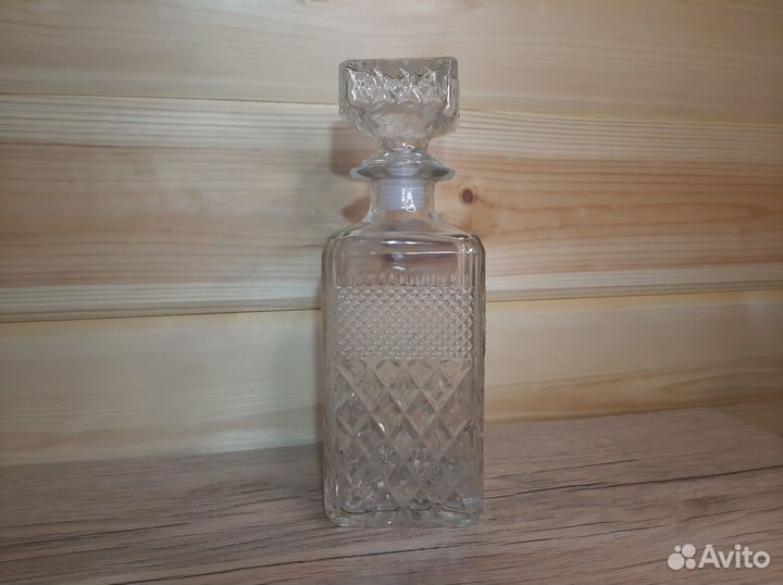 Хрустальный графин