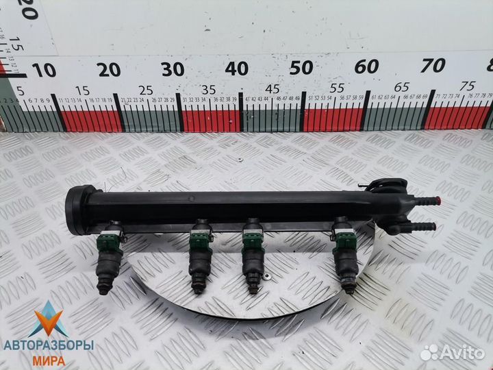 Форсунка Audi A3 8L 1997 037906031AA