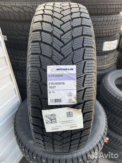 Michelin X-Ice Snow 215/65 R16 102T