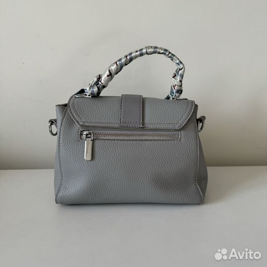 Сумка с ручкой